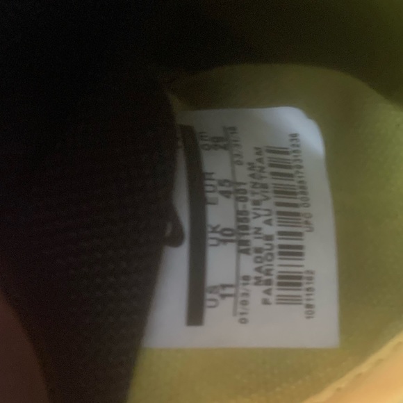 Worn a handful of times - Picture 6 of 7